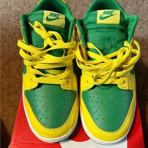 Nike Dunk Low Retro
Reverse Brazil